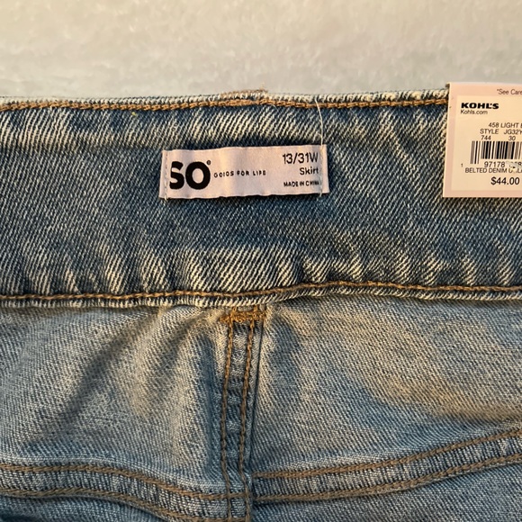 NWT SO Mid Rise Stretchy Jean Skirt With Belt And  Side Pockets Sz. 13 Juniors - Picture 6 of 10